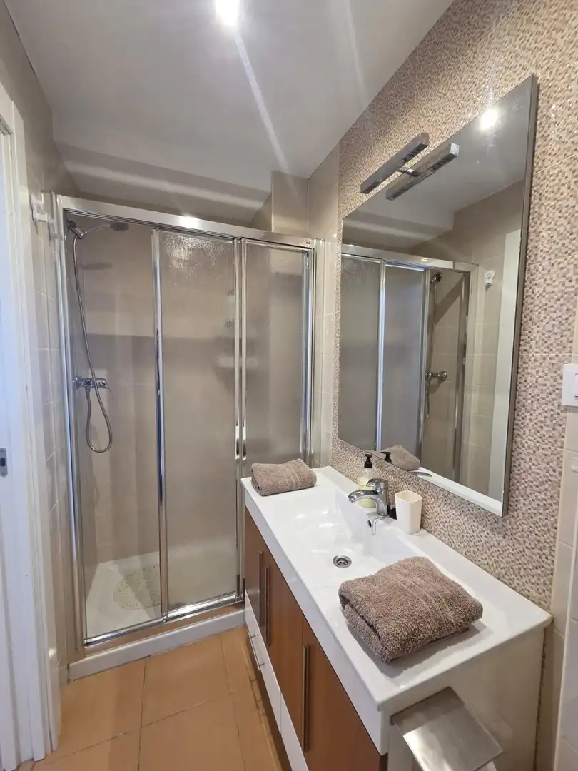 Wohnung zur Miete in Calle BURGOS, Numancia - San Fernando