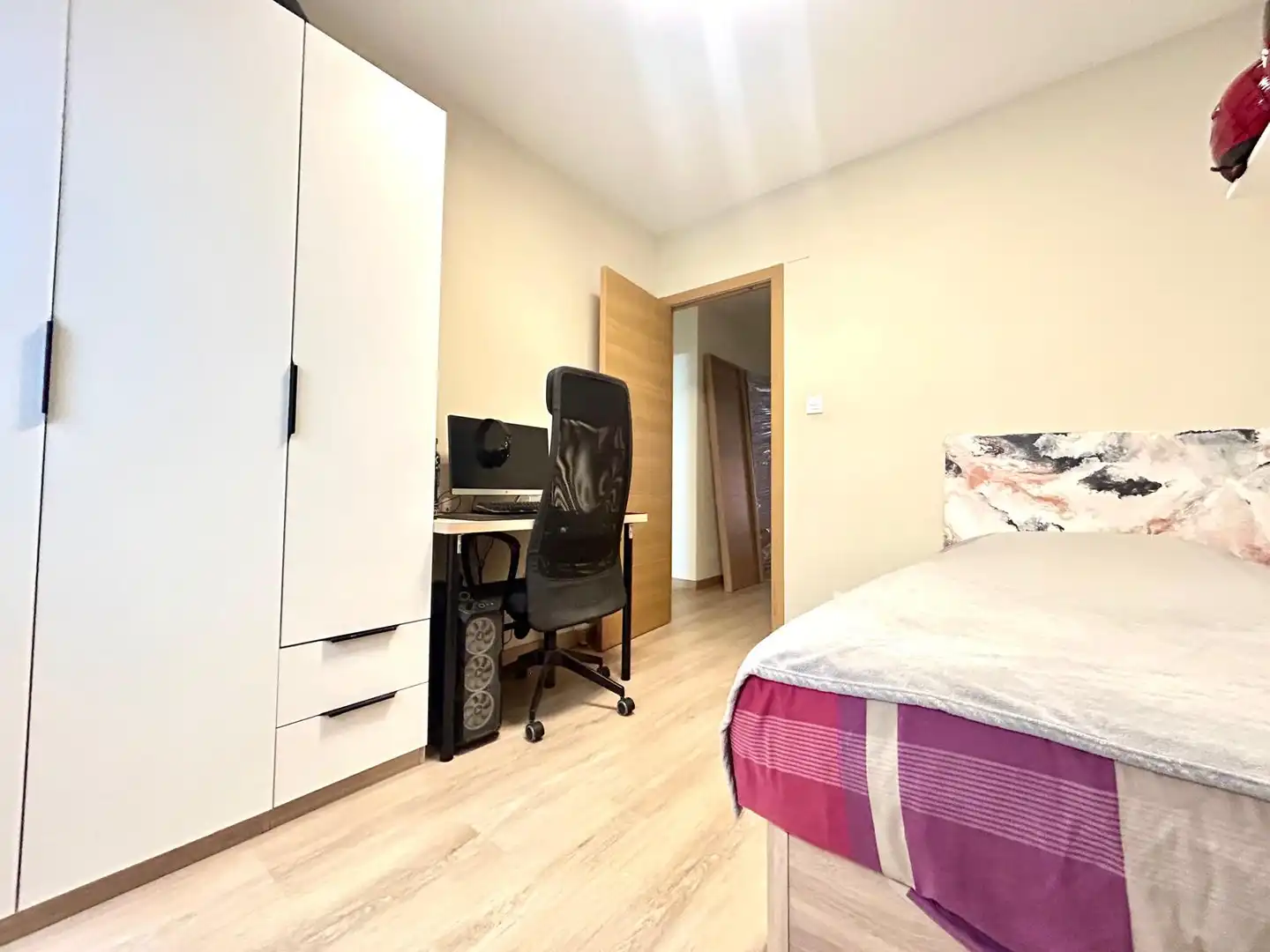 Schlafzimmer von Wohnung zum Verkauf in Manises mit Klimaanlage, Terrasse und Balkon