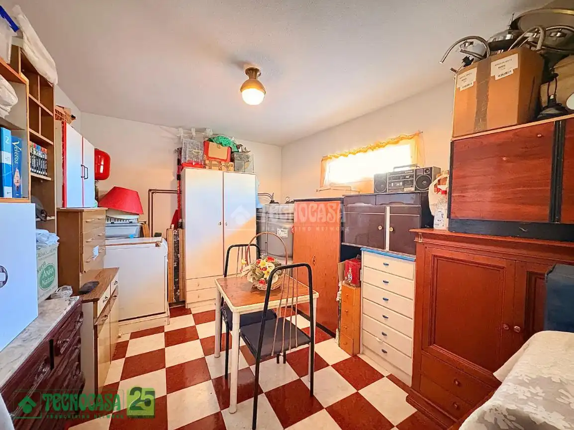 Casa adosada en venta en Lillo con Calefacción