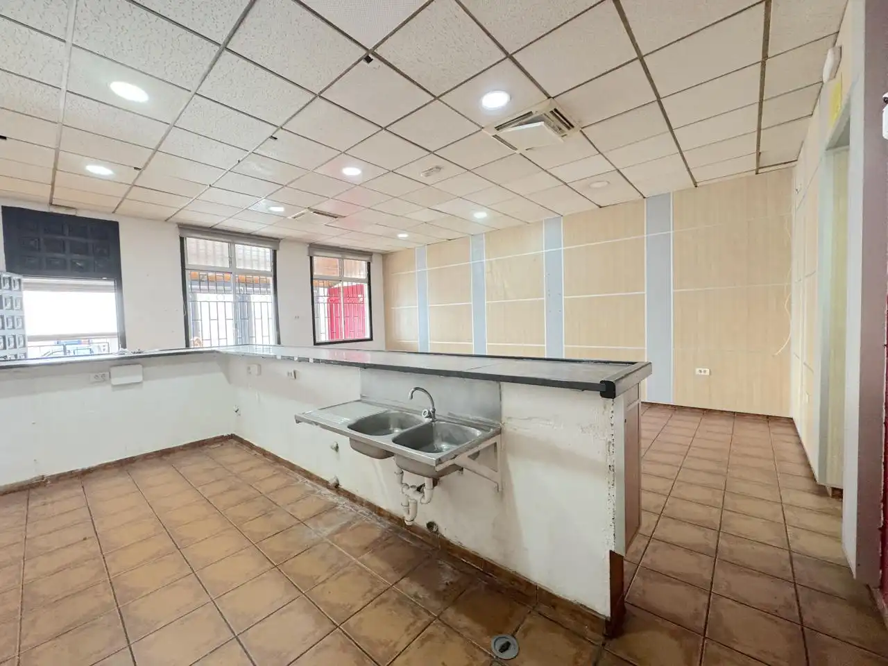Kitchen of Commercial properties for sale in San Cristóbal de la Laguna