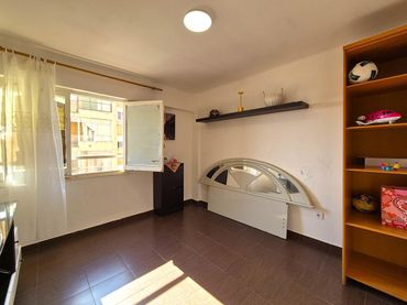 Apartament amb balcó en venda a AMATISTA