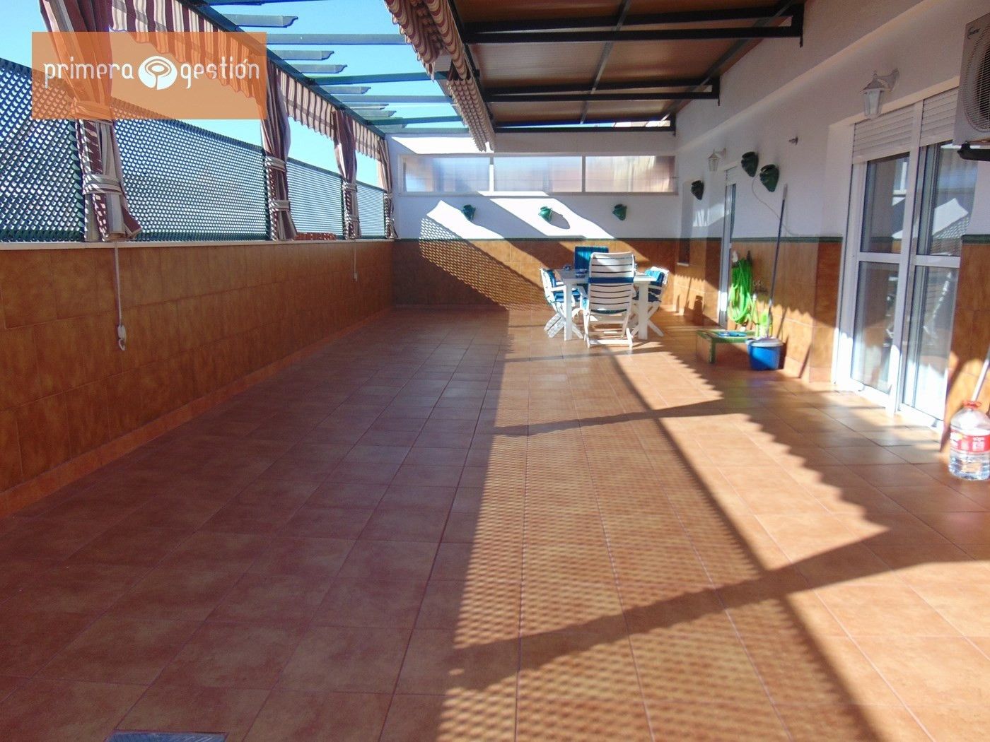Terrasse von Dachboden zum verkauf in Lora del Río mit Klimaanlage, Heizung und Terrasse