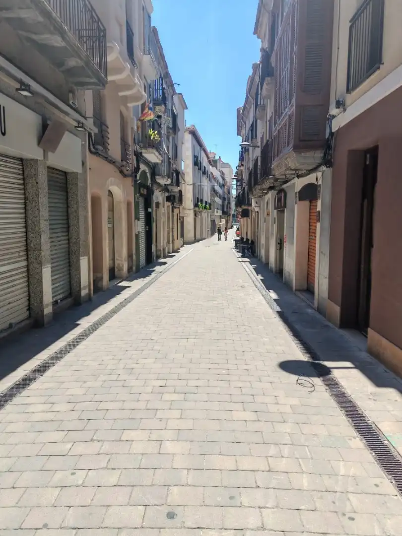 Vista exterior de Local en traspaso en Vilafranca del Penedès con Aire acondicionado, Calefacción y Terraza