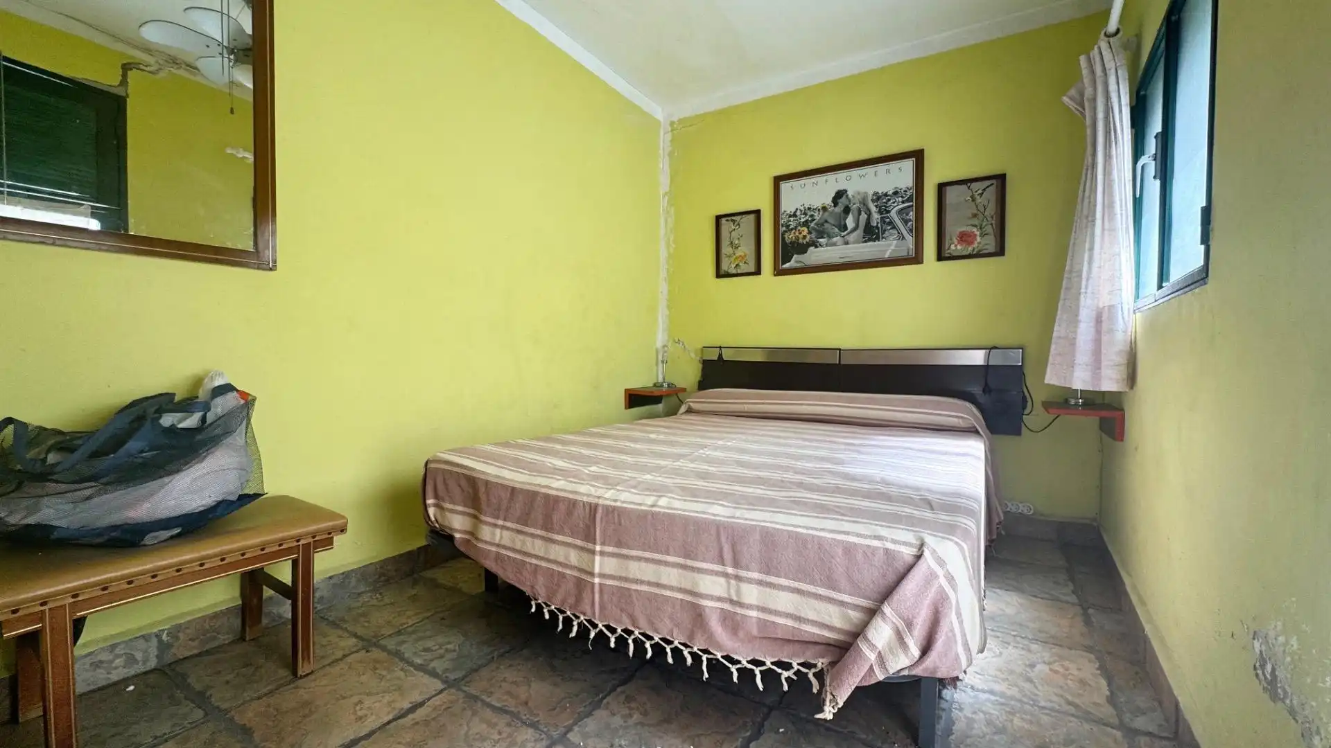 Bedroom of Detached homes for sale in Oliva  with Air Conditioner