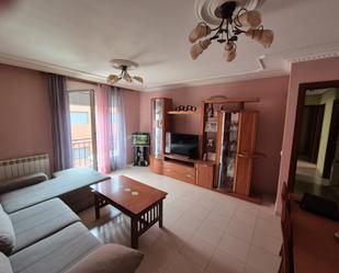 Living room of Flat for sale in Palencia Capital  with Heating, Storage room and Furnished