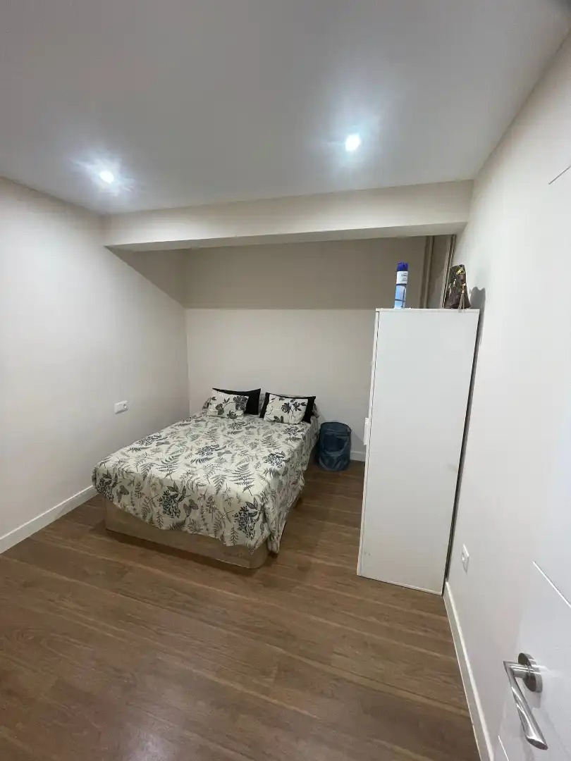 Bedroom of Flat for rent in Cuenca  with Air Conditioner, Heating and Parquet flooring