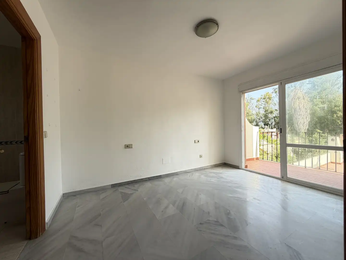 Habitación de Dúplex en venta en Estepona con Terraza, Piscina y Piscina comunitaria