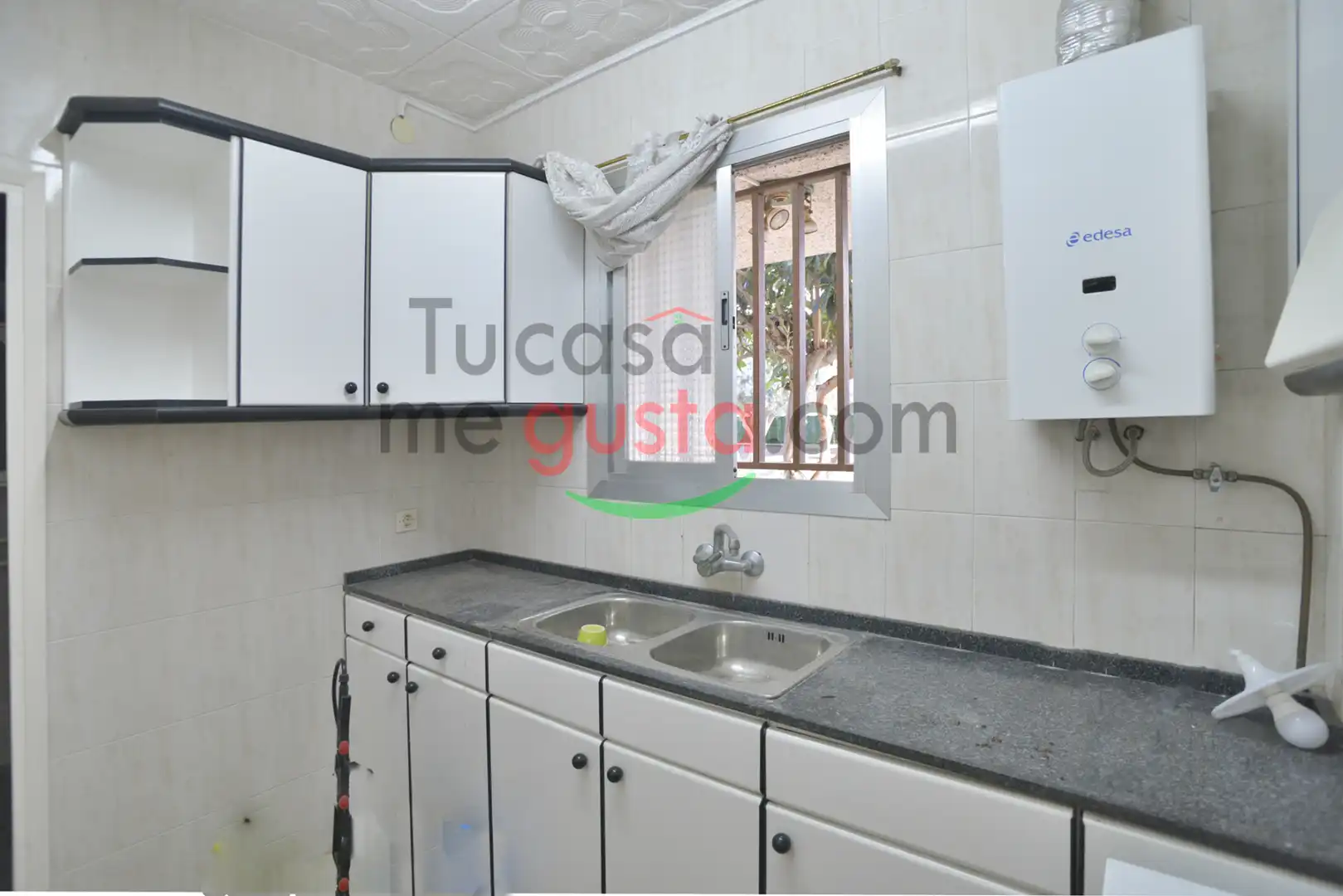 Cuina de Casa o xalet en venda en Abrera amb Aire condicionat, Calefacció i Jardí privat