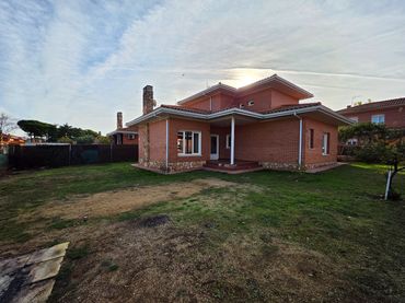 Haus mit Garten zum Verkauf in Pelayos de la Presa