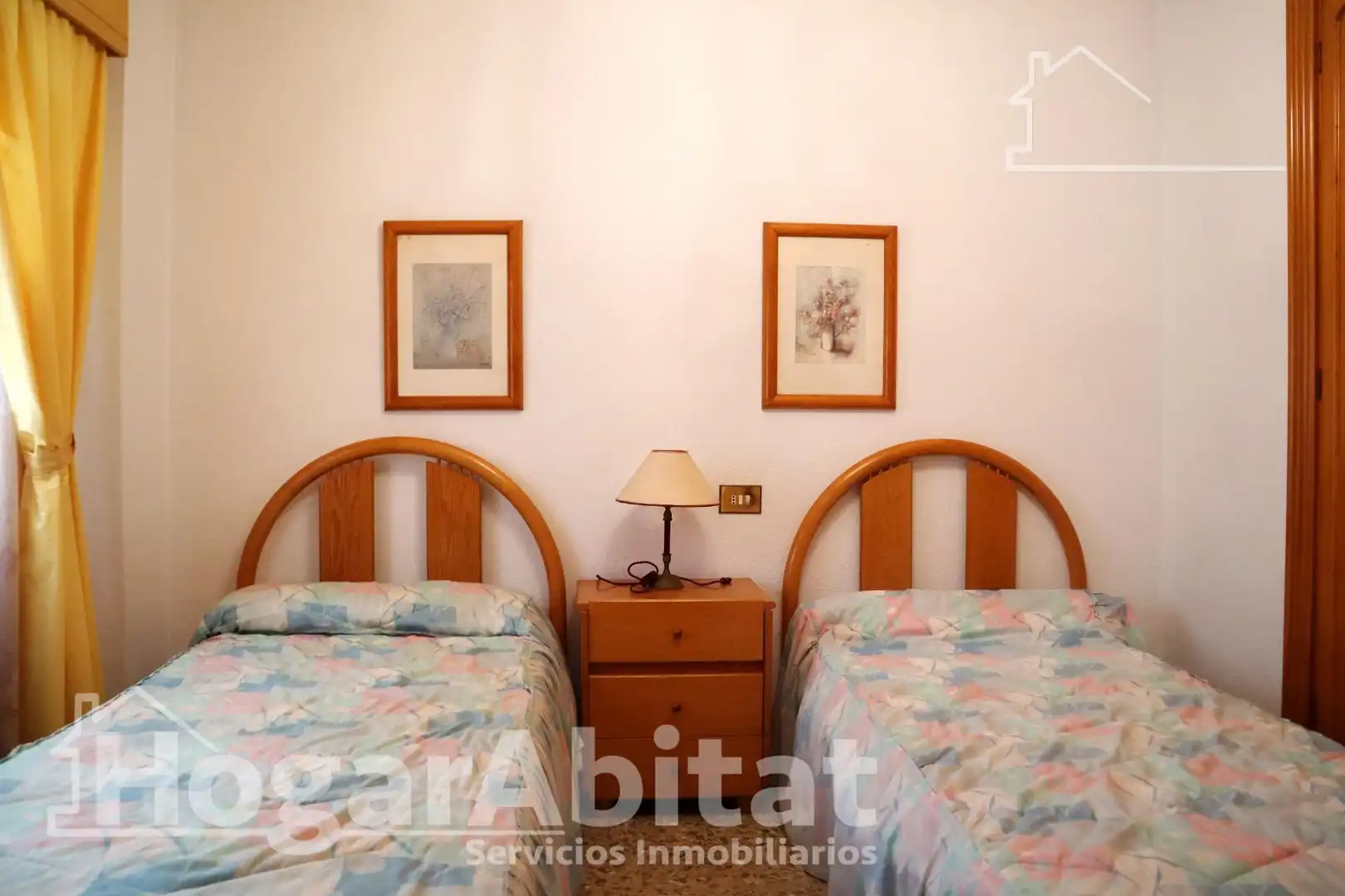 Habitación de Piso en venta en Oliva con Terraza y Balcón