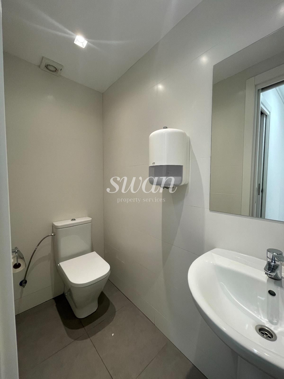 Bathroom of Office to rent in Sant Cugat del Vallès  with Air Conditioner