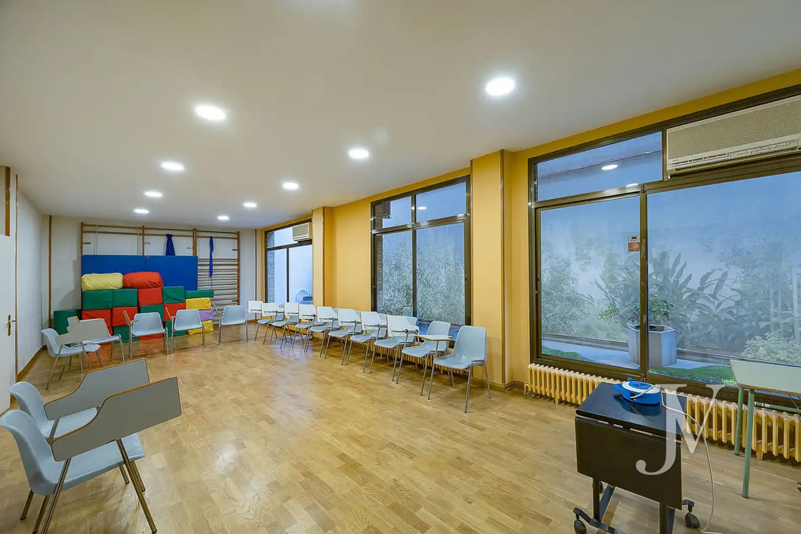 Wohnzimmer von Geschaftsraum zum Verkauf in Madrid mit Heizung und Alarm