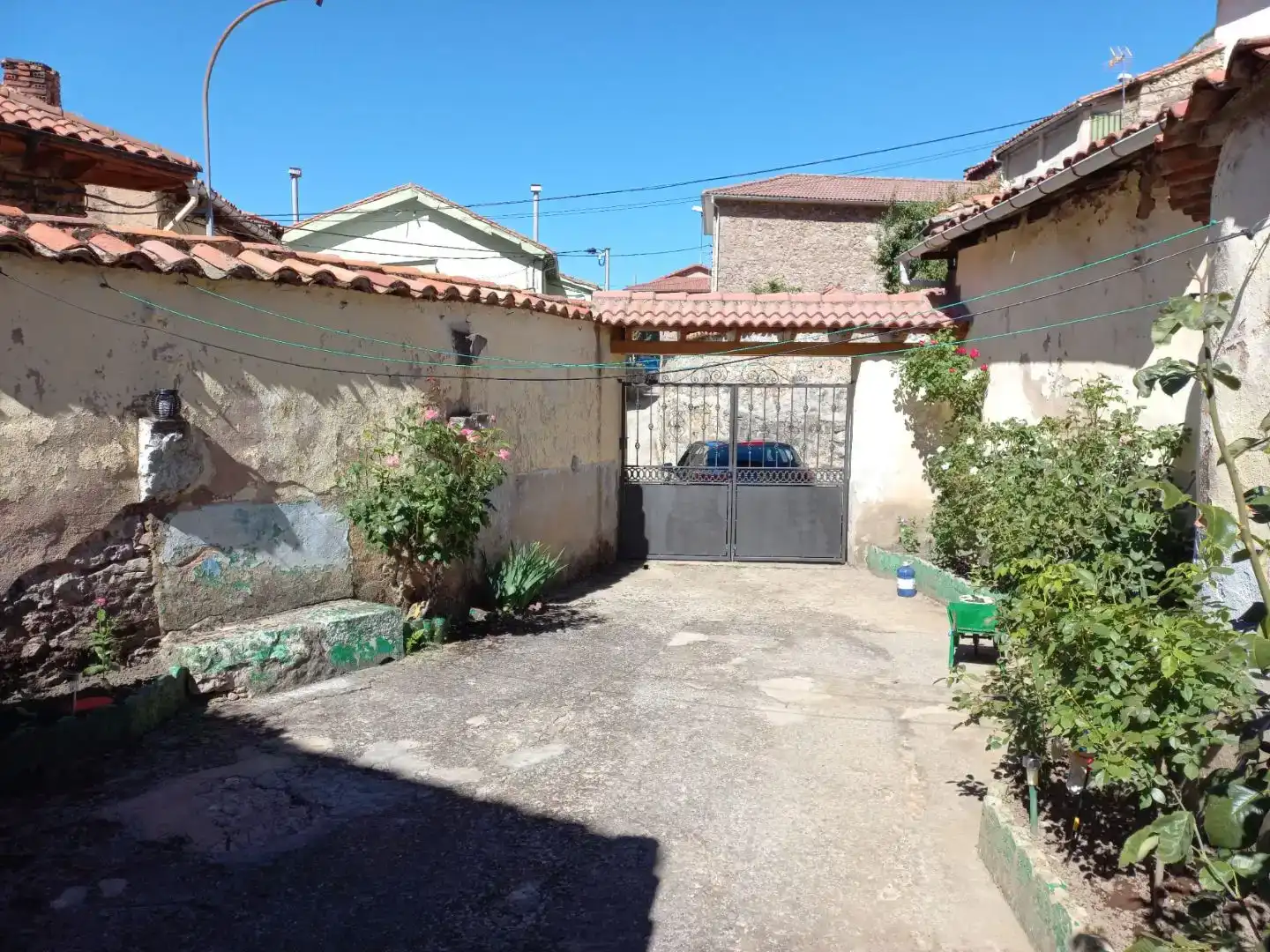 Vista exterior de Piso en venta en La Pola de Gordón , León