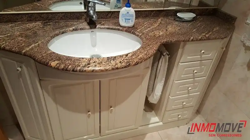 Bany de Casa o xalet en venda en Baños de Ebro / Mañueta amb Calefacció, Jardí privat i Terrassa