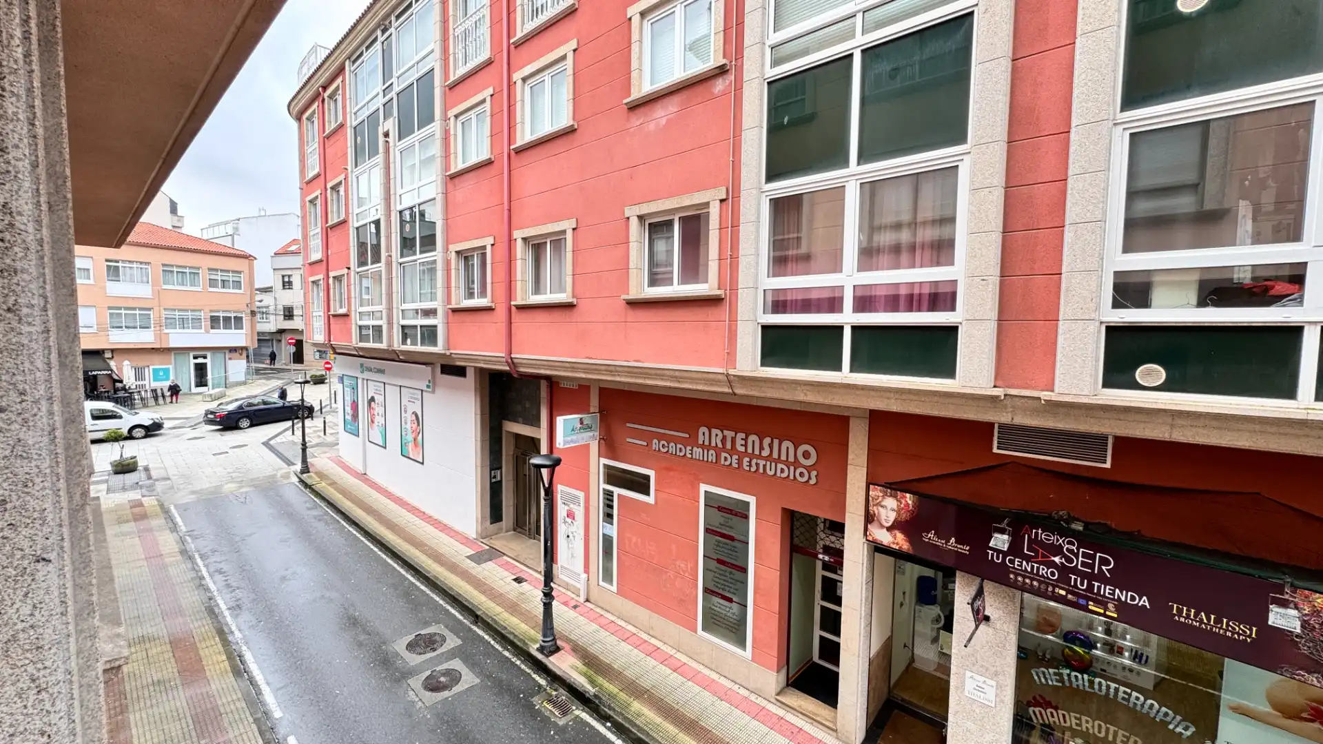 Außenansicht von Wohnung zum Verkauf in Arteixo mit Heizung, Parkett und Terrasse