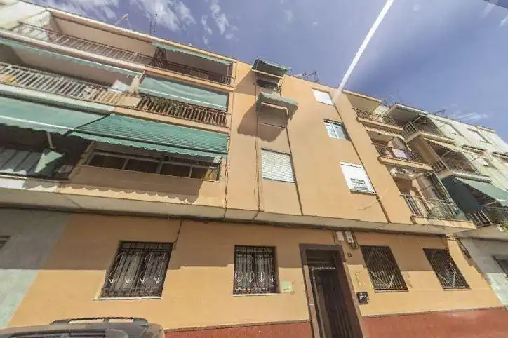 Vista exterior de Piso en venta en Novelda