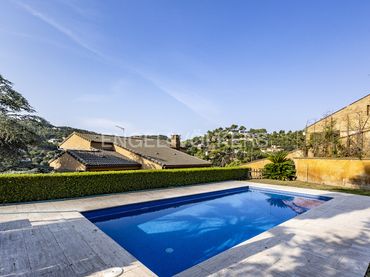 Maison avec balcon à vendre à Torrelles de Llobregat