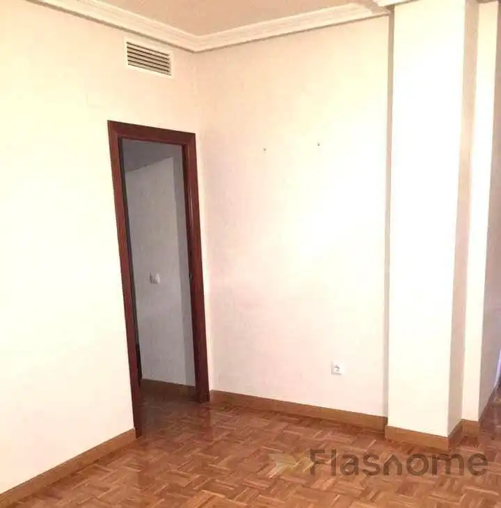 Schlafzimmer von Wohnung zum Verkauf in Santa Amalia mit Klimaanlage, Heizung und Terrasse