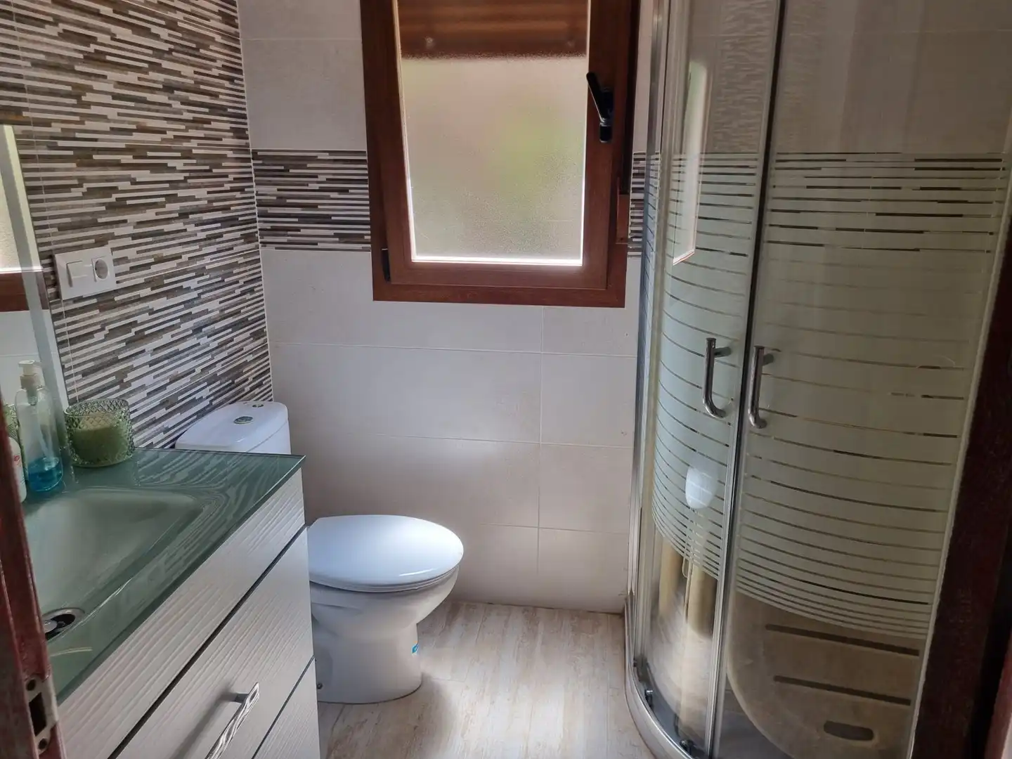 Baño de Finca rústica en venta en Tricio con Jardín privado, Terraza y Amueblado
