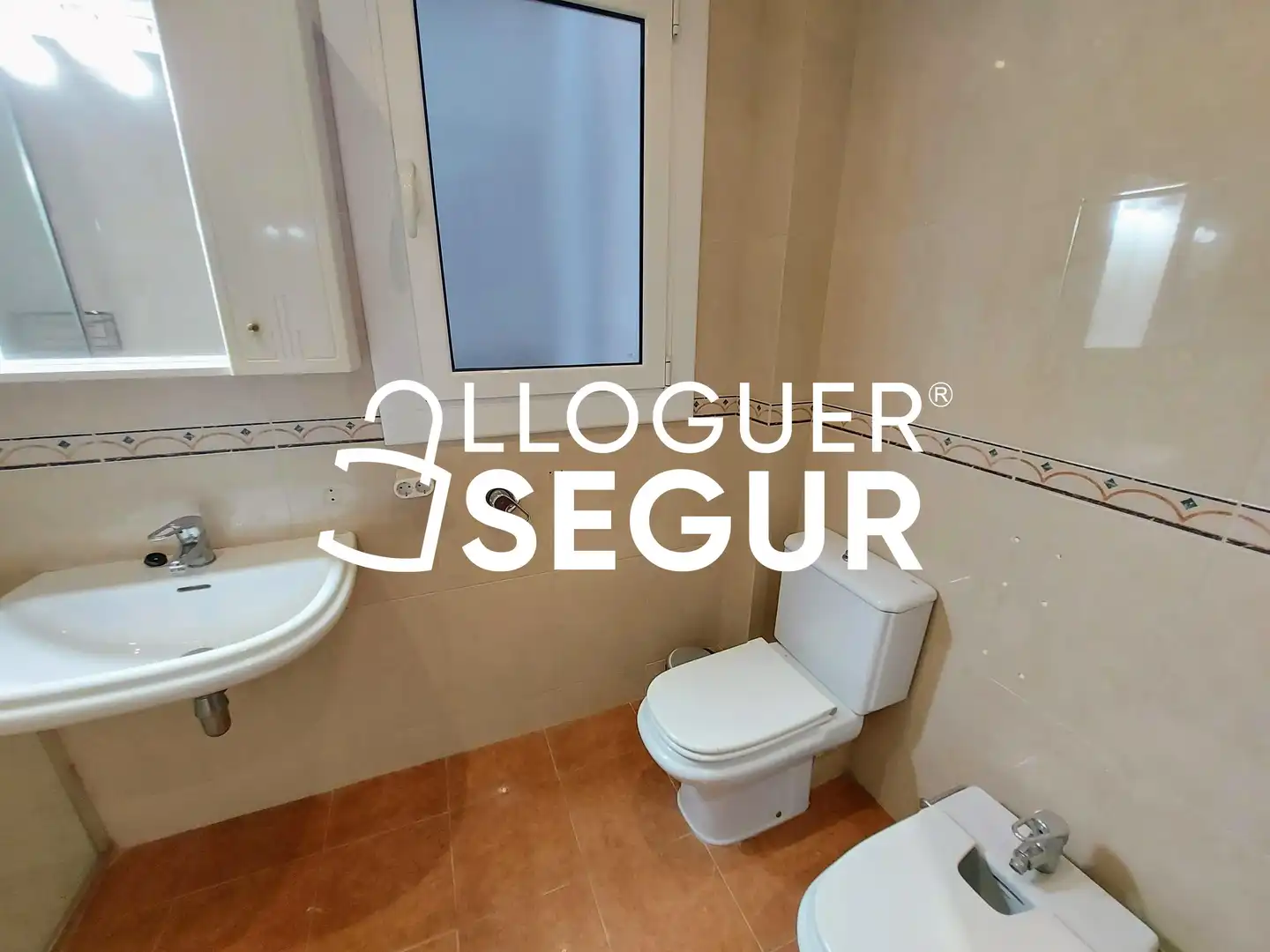 Bathroom of Flat for rent in Barcelona  with Heating and Terrace