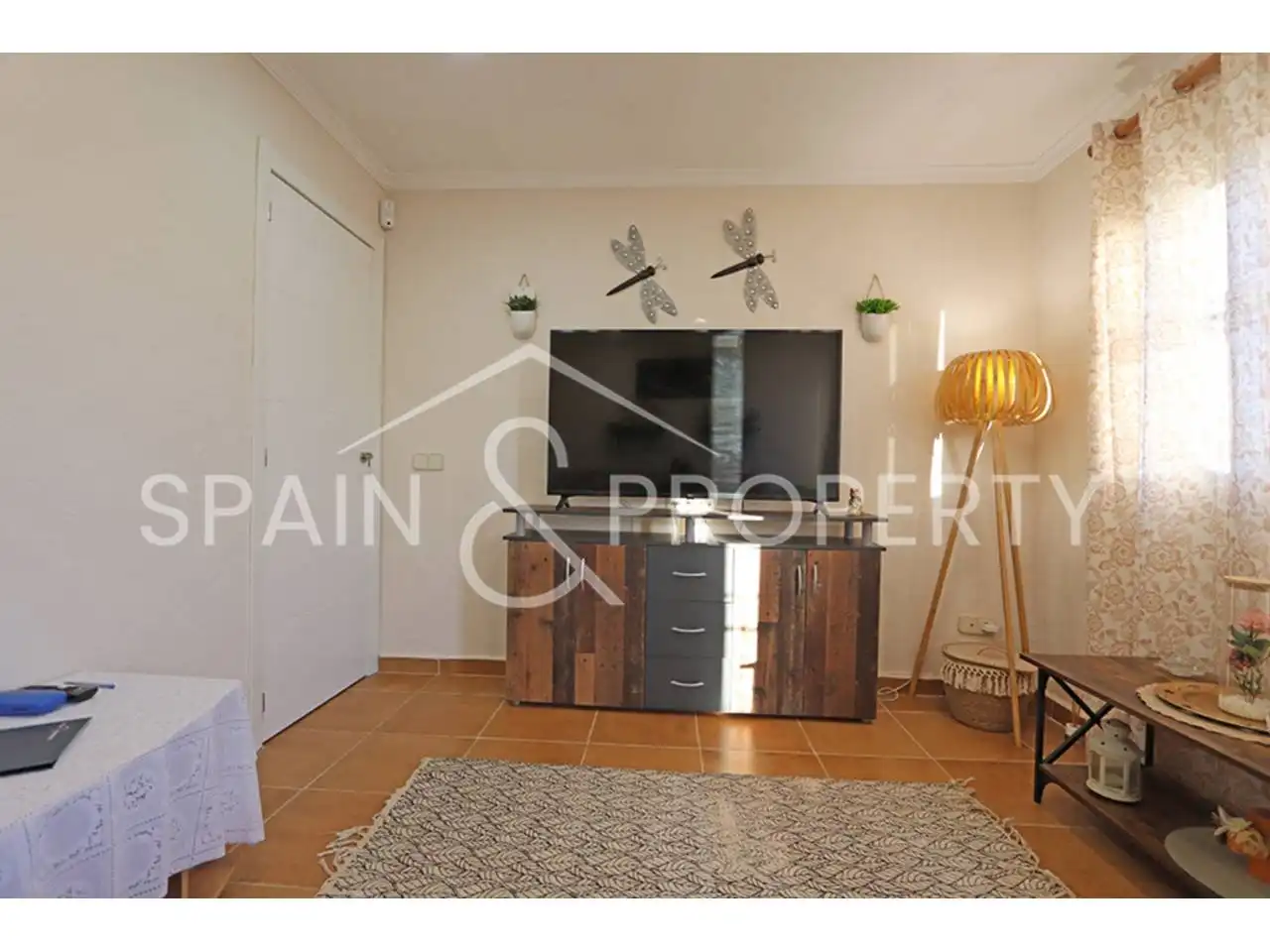Sala d'estar de Casa o xalet en venda en Turís amb Aire condicionat, Jardí privat i Terrassa