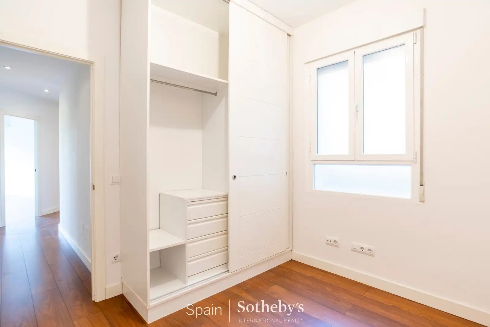 Schlafzimmer von Wohnungen zur Miete in Madrid mit Klimaanlage, Heizung und Haustiere erlaubt