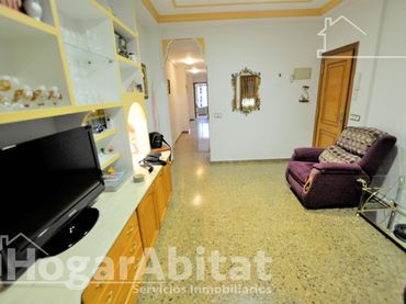Casa en venda a Calle Poeta Llorente