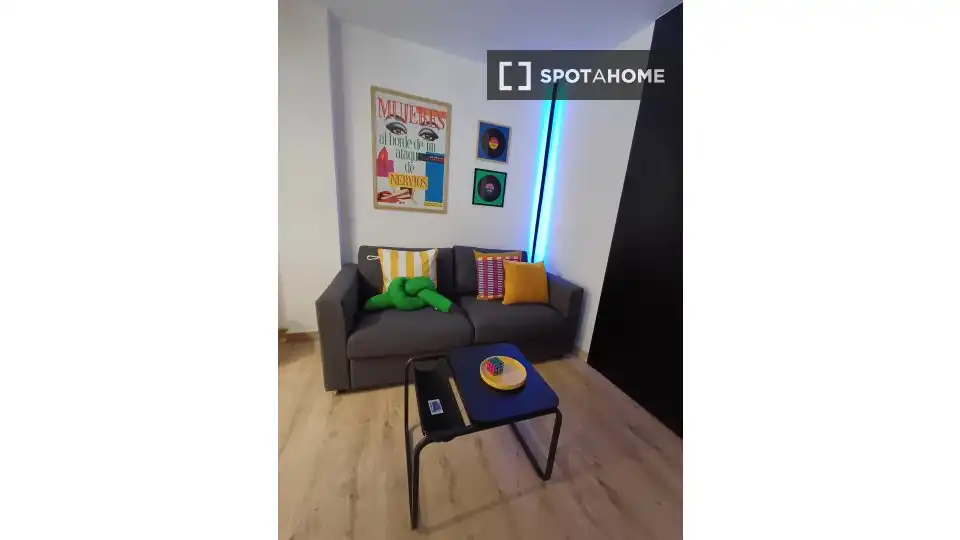 Room in Arenales - Lugo - Avda. Marítima