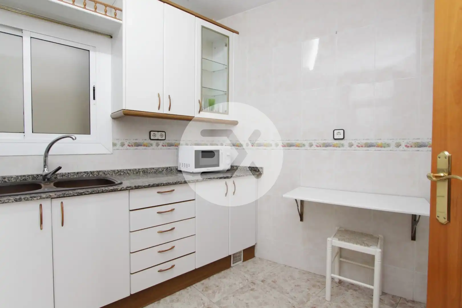 Küche von Wohnung zum Verkauf in Castelldefels mit Parkett, Ofen und Balkon