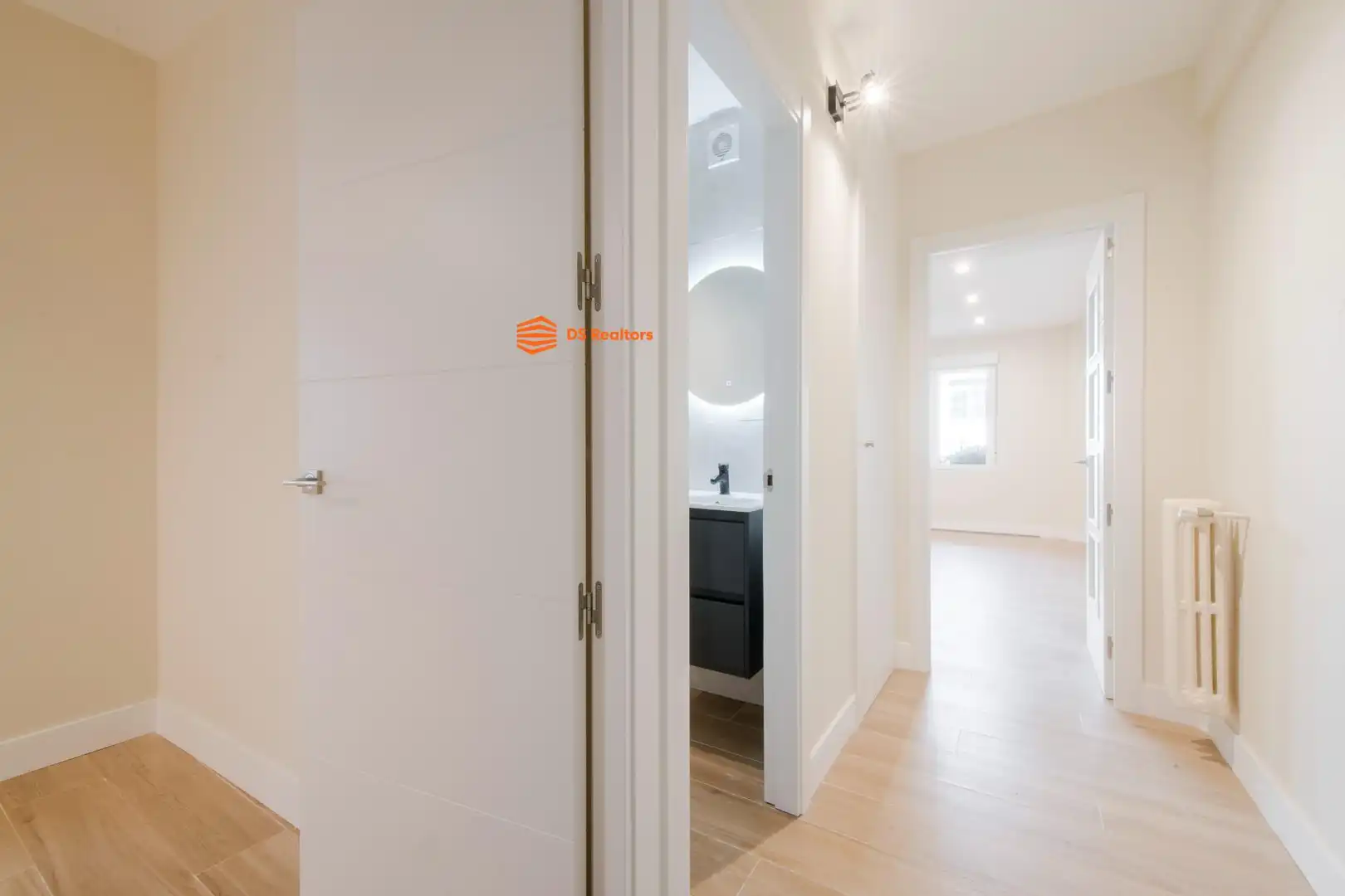 Flat with lift for sale in Avenida BRUSELAS 48, imagen 12