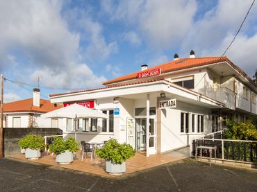 Country house with balcony for sale in Calle O-ESTRADA