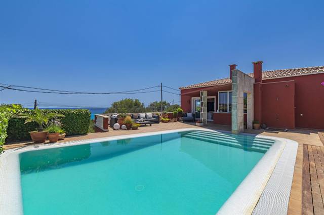 Casa-chalet en Venta en Biniancolla - Punta Prima