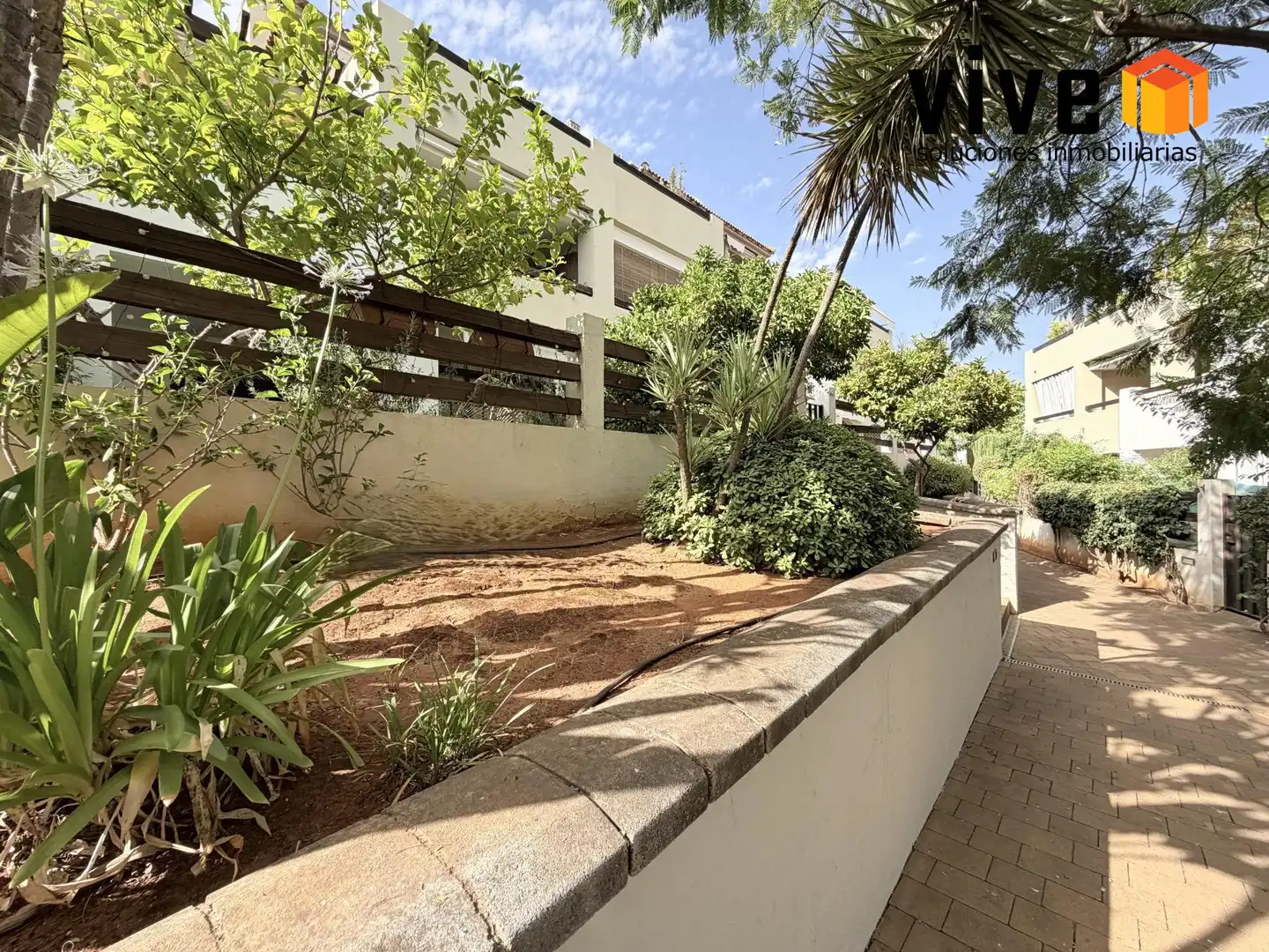 Vista exterior de Piso en venta en Guillena con Aire acondicionado, Calefacción y Terraza