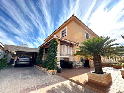 Single-family semi-detached for sale in Avenida HAYGON, Haygon - Universidad