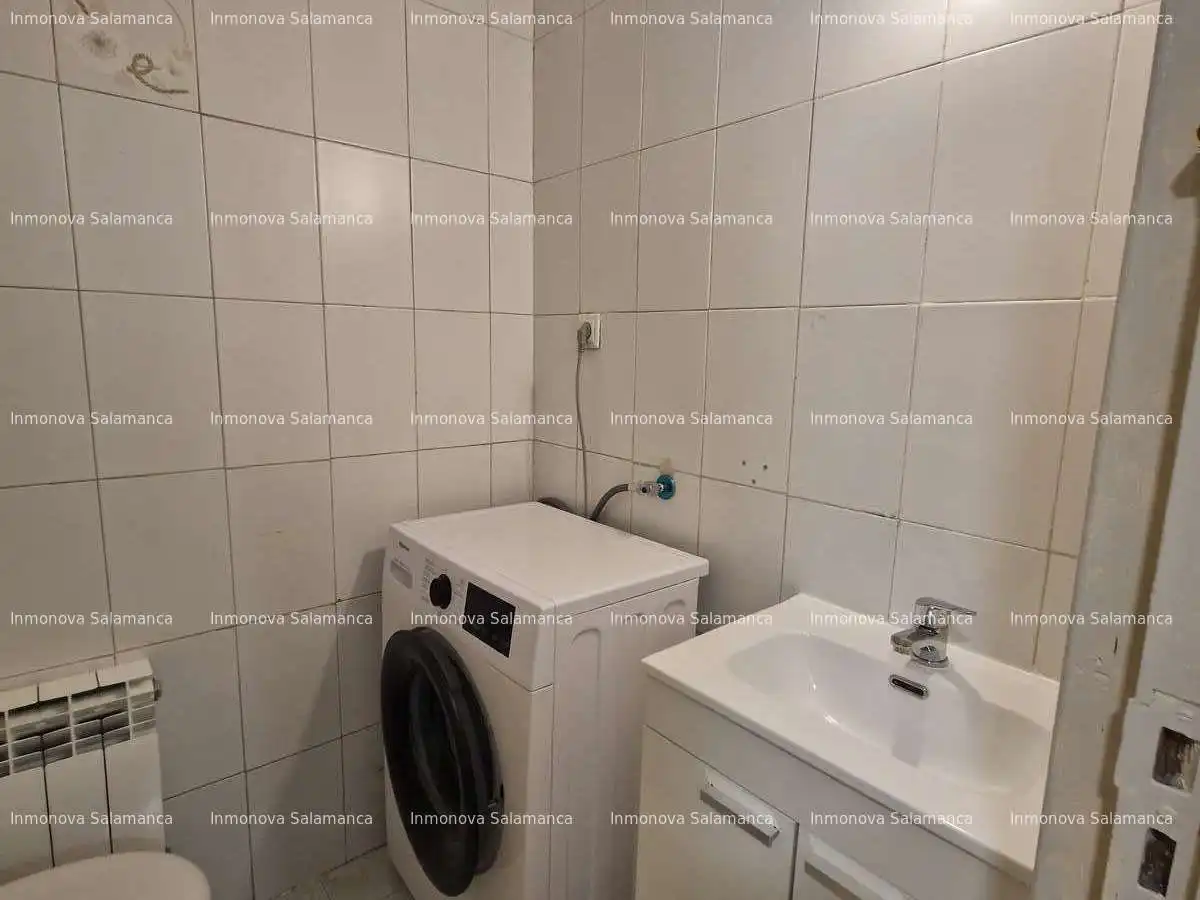 Badezimmer von Wohnung zur untervermieten in Salamanca mit Heizung, Terrasse und Möbliert