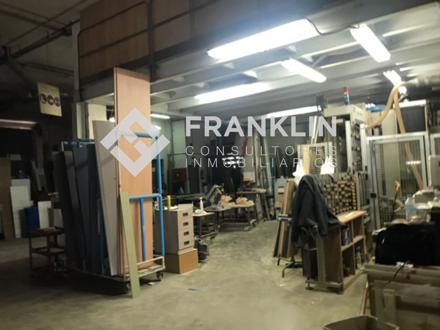 Nave industrial en venta en Sant Feliu de Llobregat con Alarma