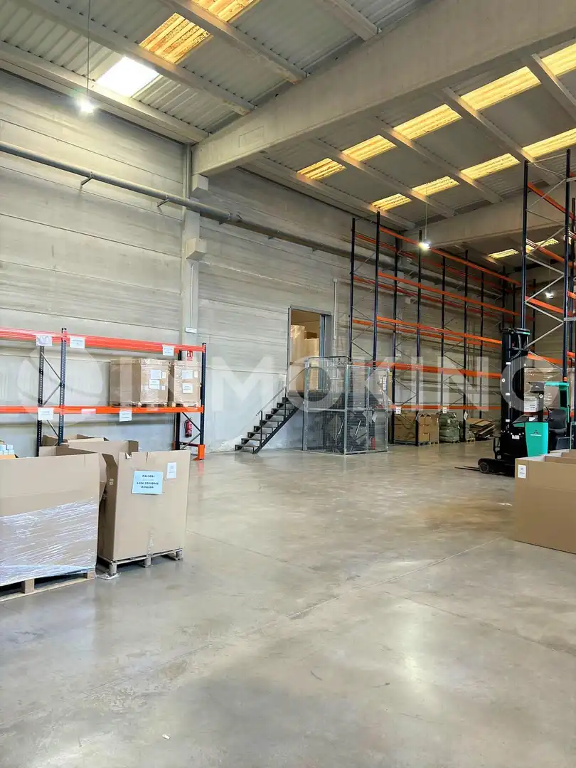 Industrial building to rent in Fuente del Jarro, imagen 5
