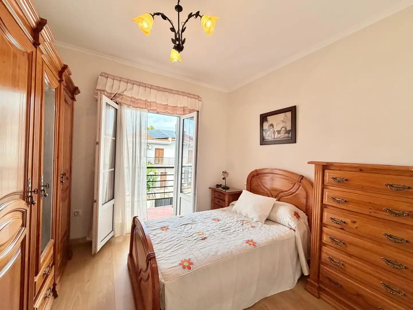Dormitori de Casa adosada en venda en Oeste