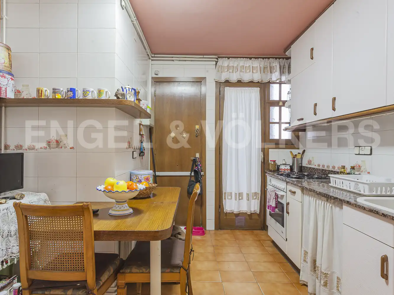 Cocina de Piso en venta en Barcelona con Calefacción