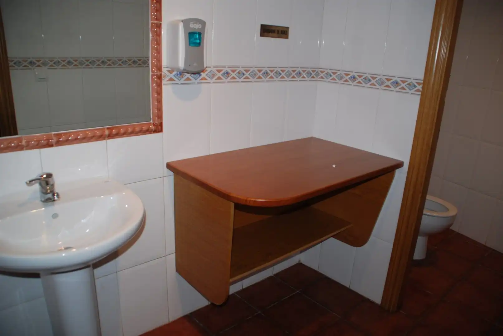 Baño de Local en venta en Binaced con Aire acondicionado