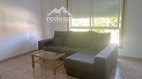Foto 4 de Piso de alquiler en Rosalía de Castro, A Cañiza , Pontevedra