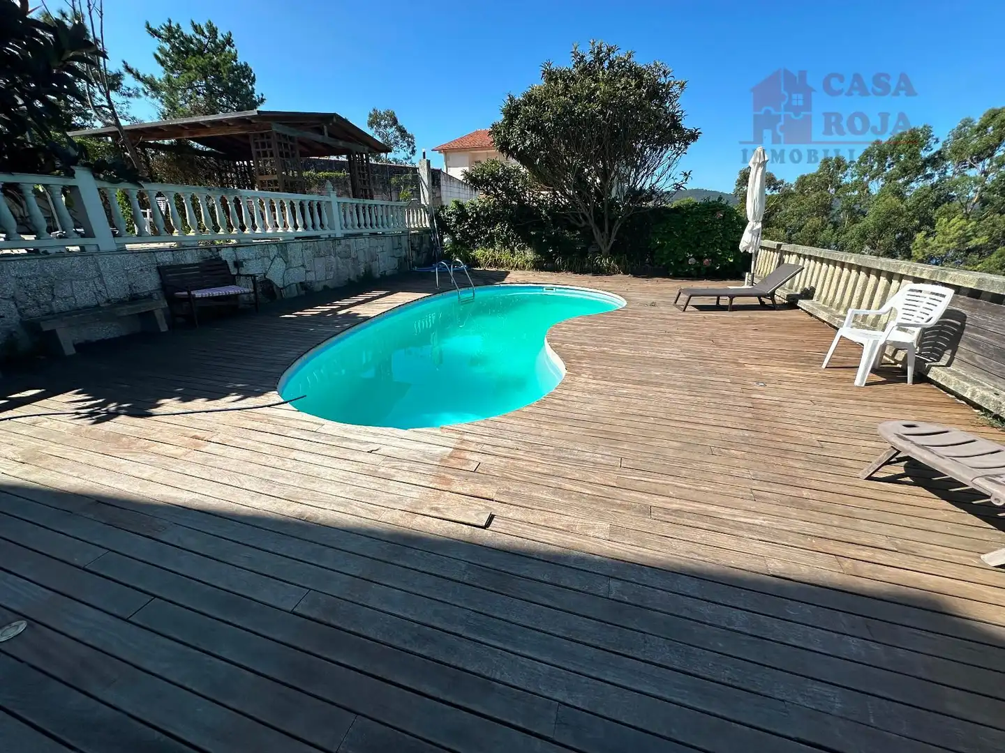Swimming pool of Houses for sale in Cangas   with Air Conditioner, Heating and Terrace