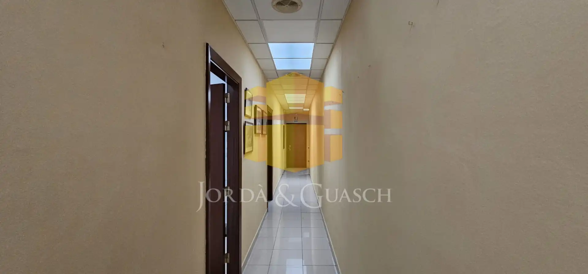 Industrial building with lift for sale in Carretera Corbera 1, imagen 24