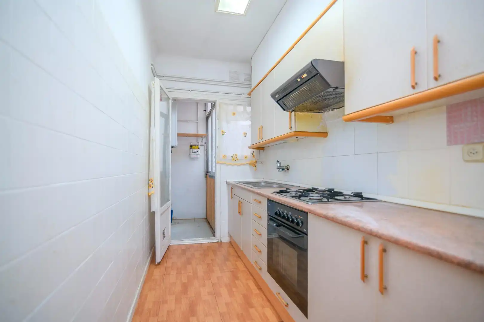 Kitchen of Flat for sale in Manresa  with Heating and Alarm