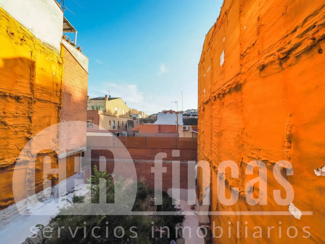 Außenansicht von Residential zum Verkauf in Terrassa