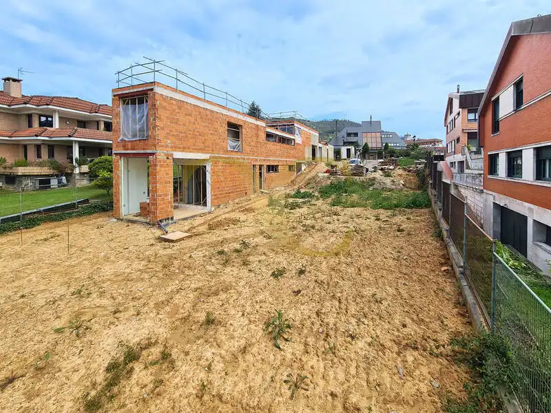Residencial en venda en Oviedo 