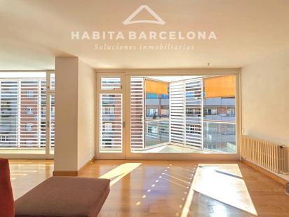 Exterior view of Flat to rent in  Barcelona Capital  with Heating, Parquet flooring and Oven