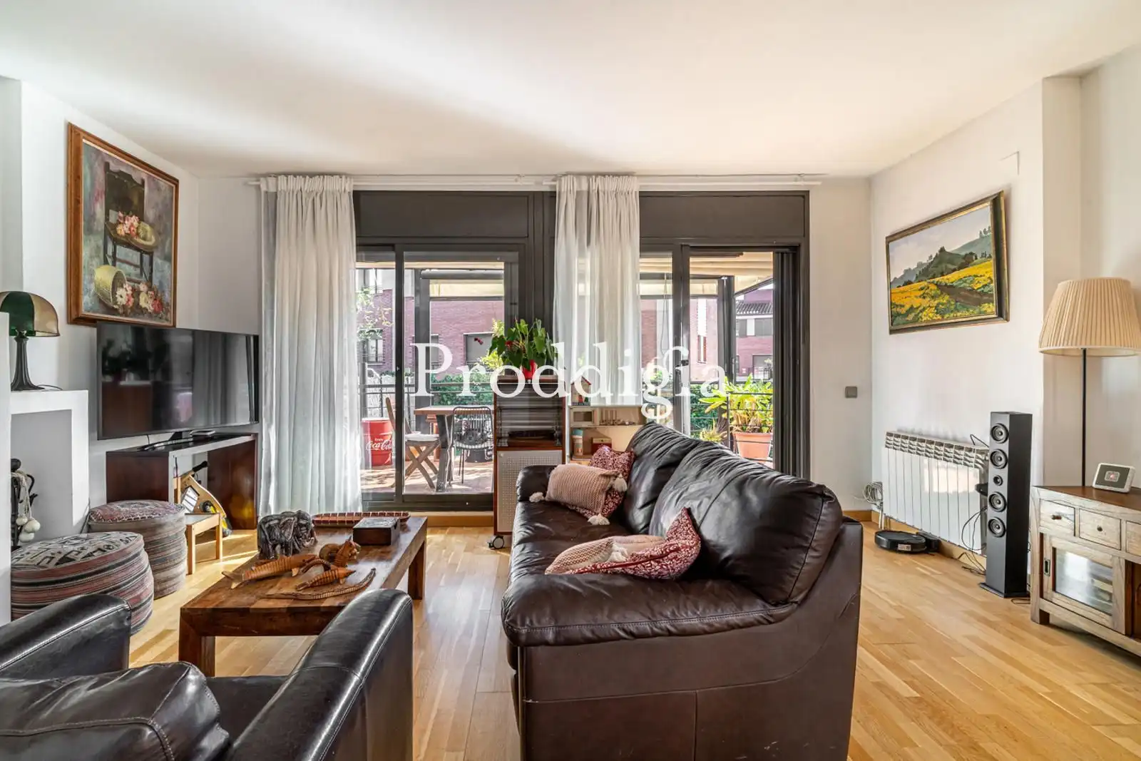 Living room of Detached homes for sale in Sant Cugat del Vallès  with Air Conditioner, Heating and Private garden