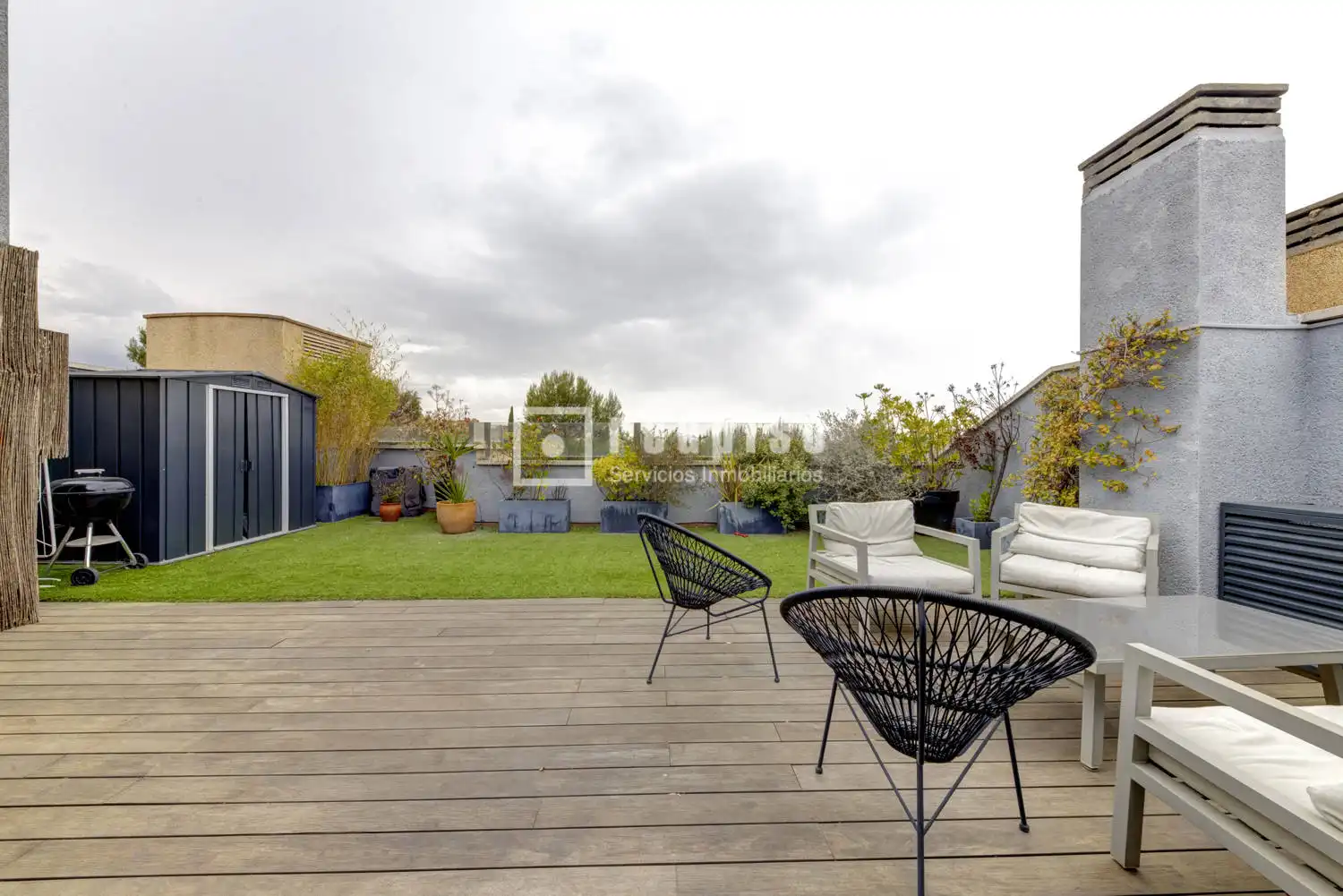 Terraza de Ático en venta en Pozuelo de Alarcón con Aire acondicionado, Calefacción y Jardín privado