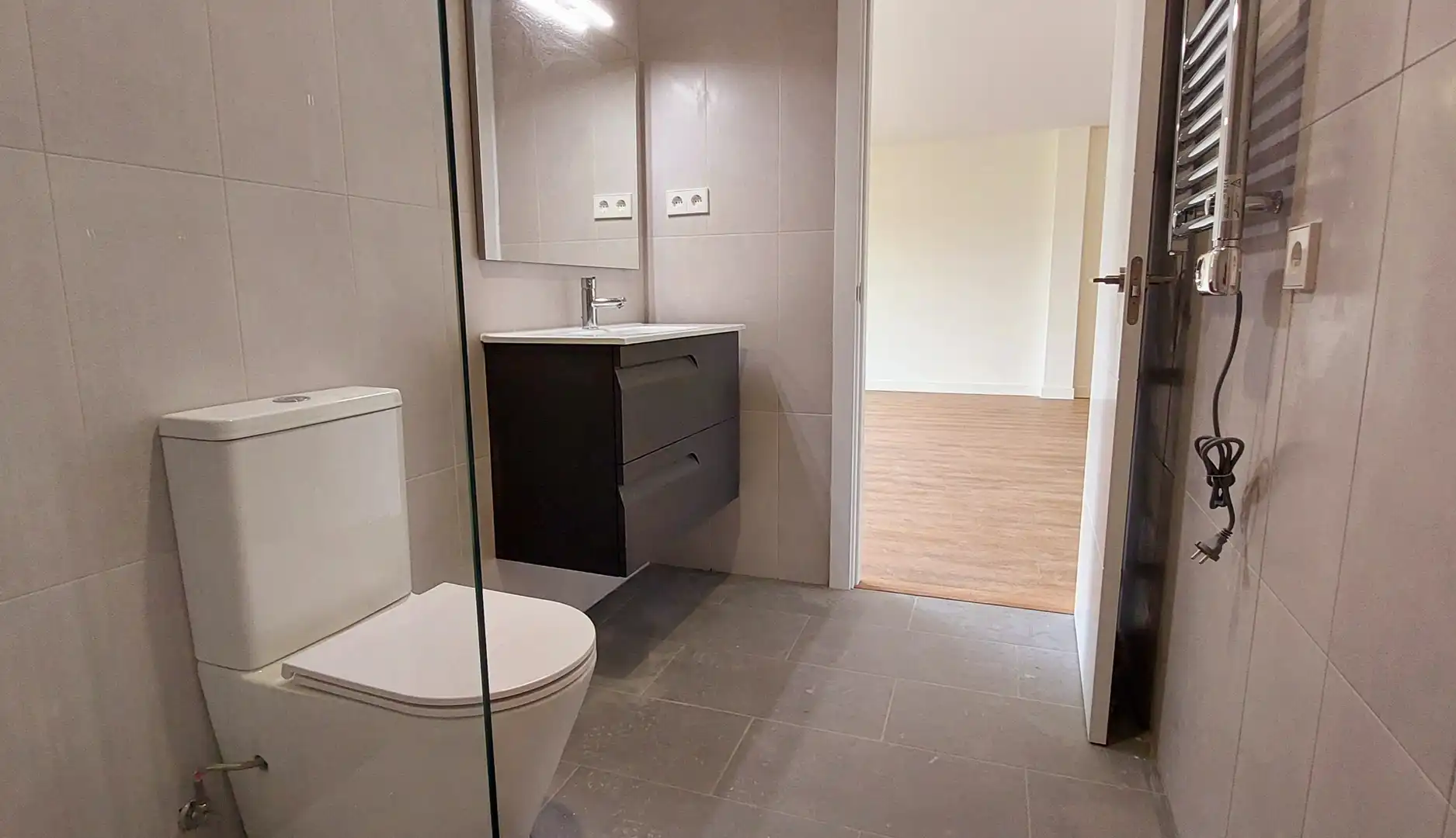 Bathroom of Flat for sale in Soto del Real  with Air Conditioner, Heating and Oven